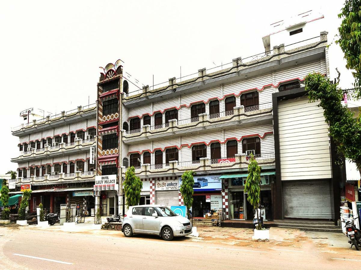 Hotel Lalit Palace Babina Exterior photo