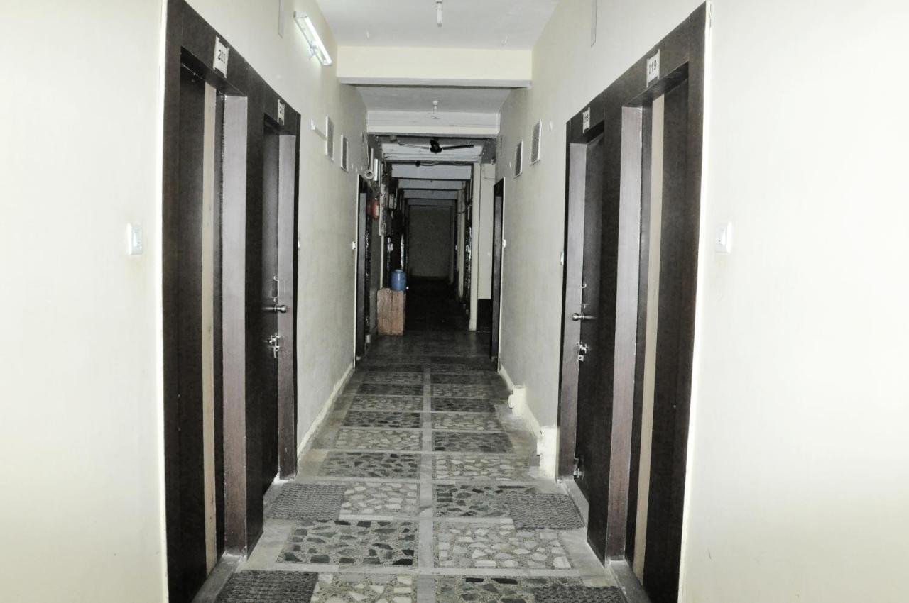 Hotel Lalit Palace Babina Exterior photo